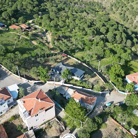 Serenity Mountain House 아파트