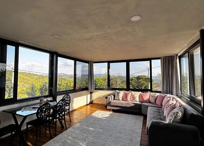 Serenity Mountain House 公寓